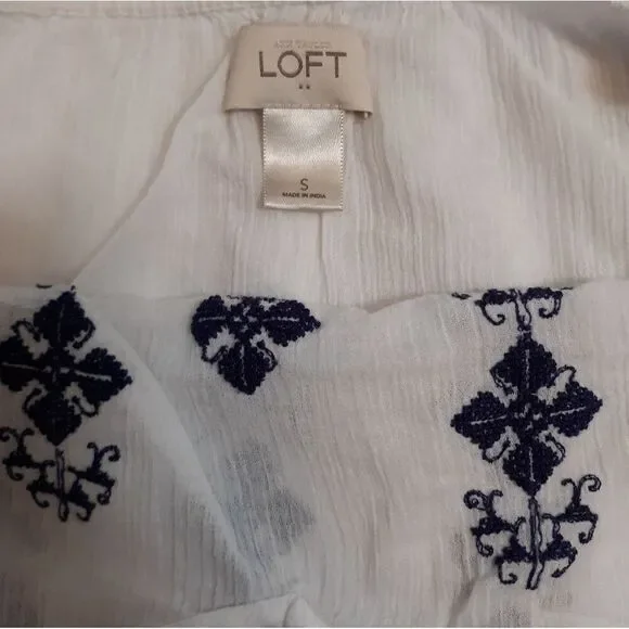 Loft v-neck tank top - Picture 2 of 5